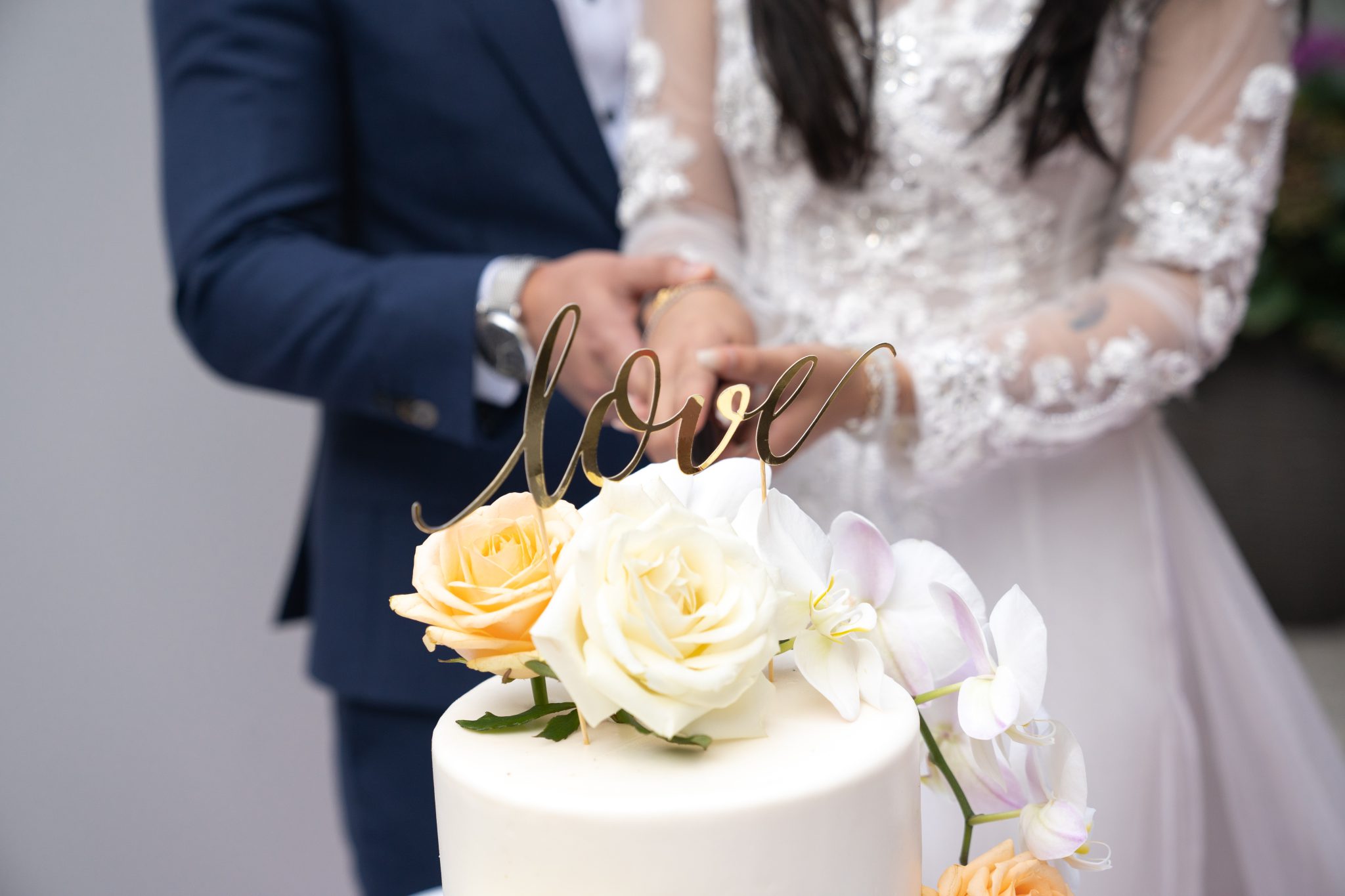 wedding-dreamz-YAZvMNdxFSY-unsplash-2048x1365.jpg